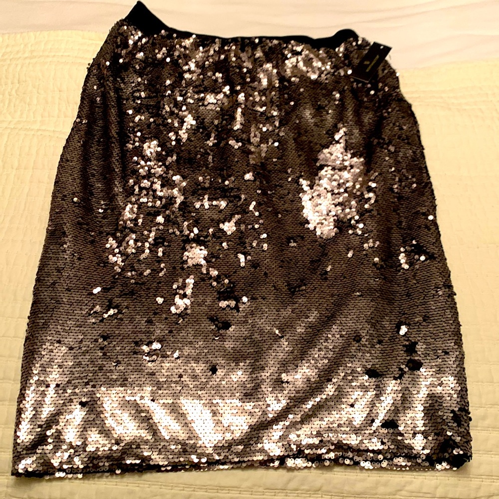 NWT WORTHINGTON BLACK AND SILVER SEQUIN SKIRT